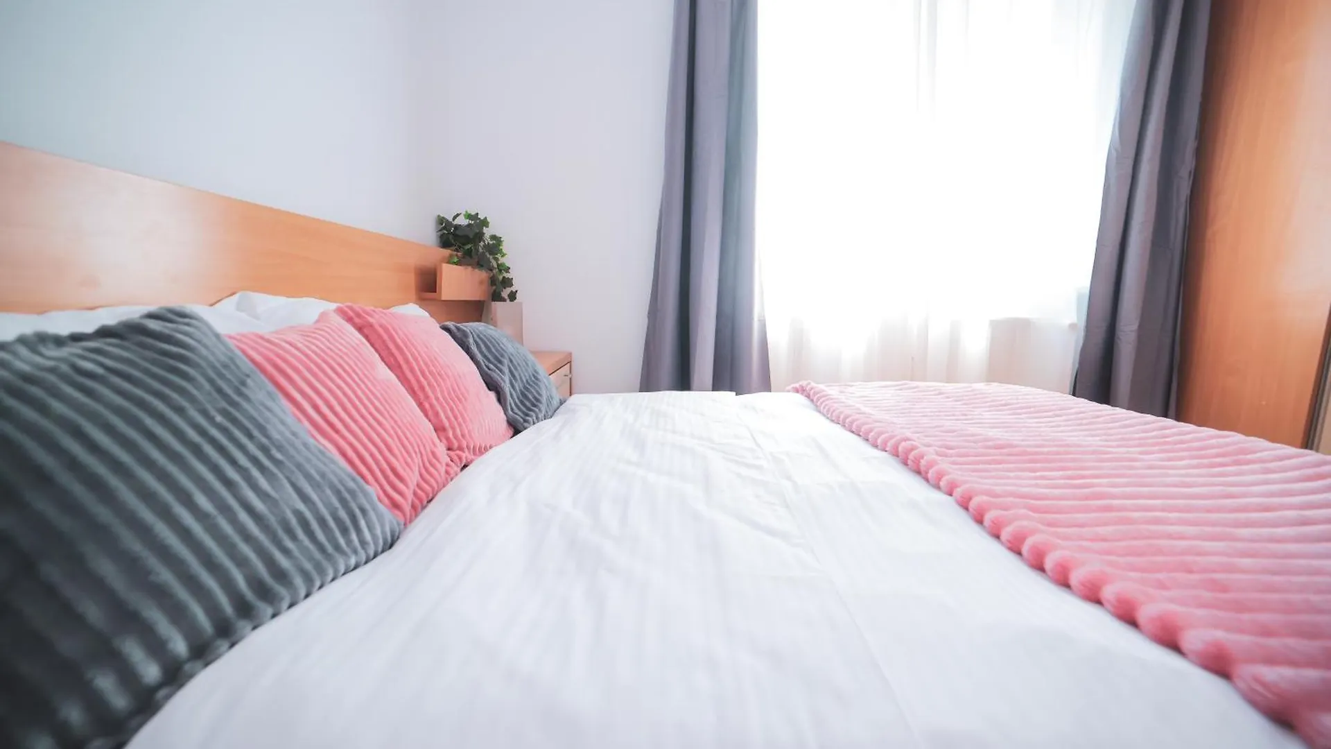 Central Bliss Apartament 3 Rooms -Old Town Bukarest 0*,  Rumänien